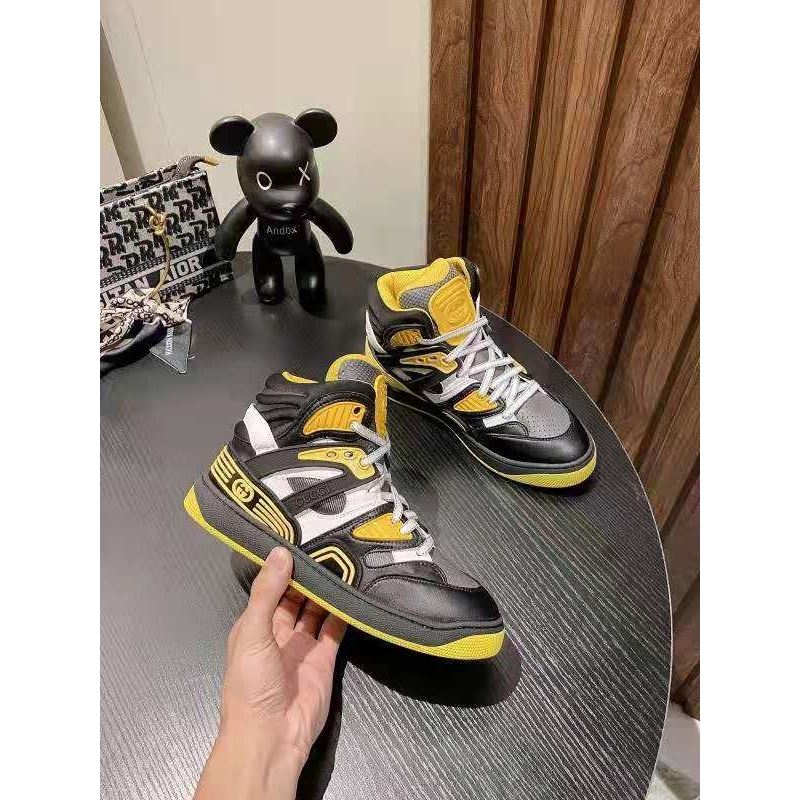 G*u*i casual shoes